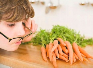 Ăn gì cho mắt sáng khỏe? 10 món ăn bồi bổ dưỡng chất cho đôi mắt